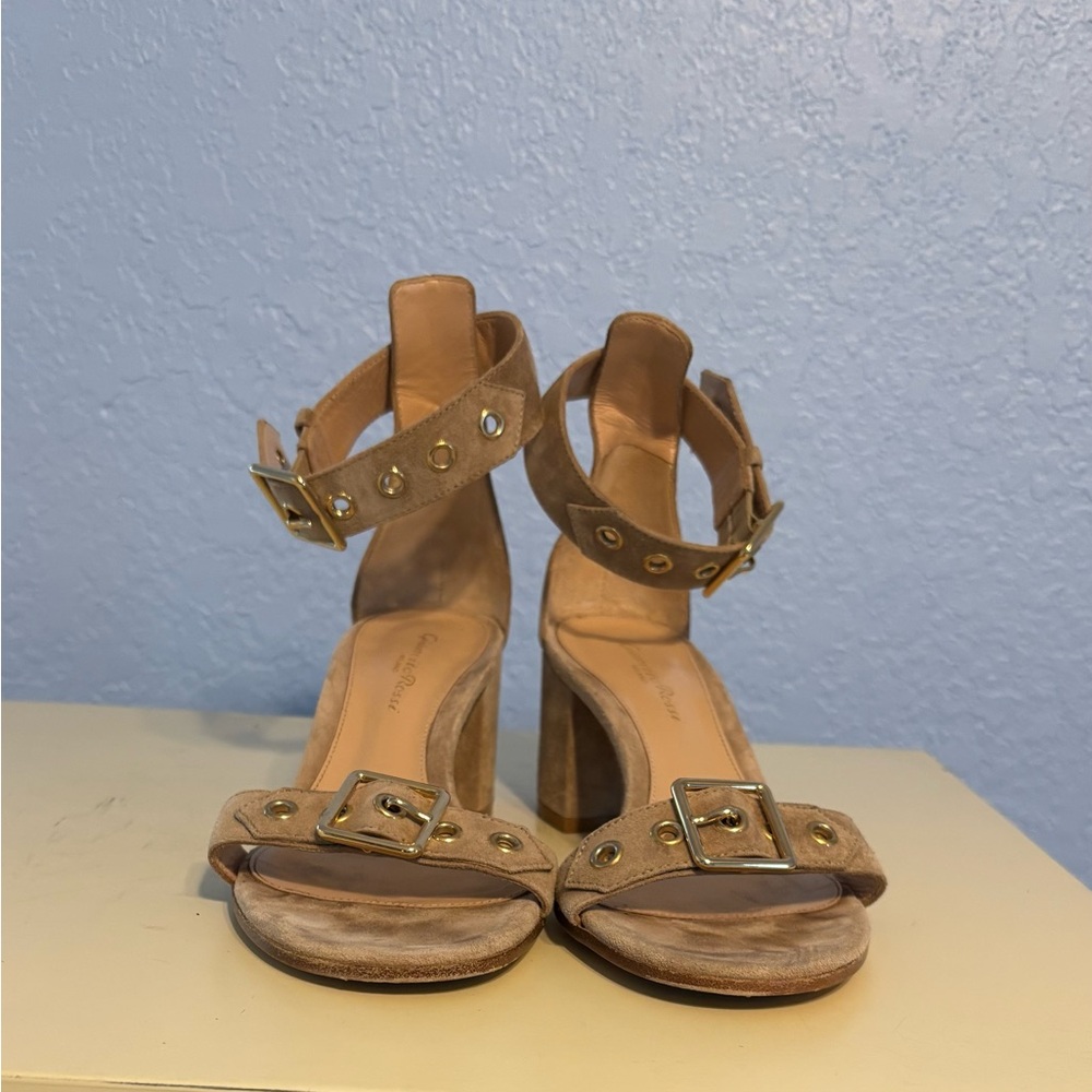 Women's Tan Sandals